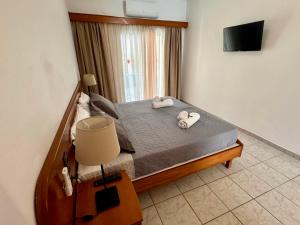 Summerscape Studios and Apartments