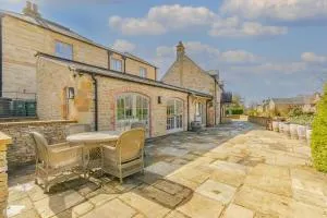 Washbrook Cottage - Hot Tub Packages Available - Little Compton