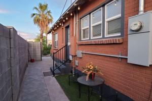 13 Pl Right - Renovated-APT-Downtown-Phoenix-Beautiful Patio