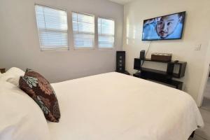 13 Pl Right - Renovated-APT-Downtown-Phoenix-Beautiful Patio