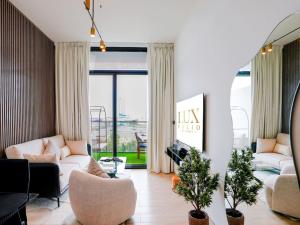 Stylish JVC 1 Bedroom Sanctuary - 4hvězdičkové hotely ve městě Dubaj