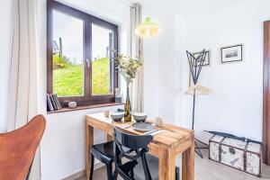 5 House Winery - Perfect Chill