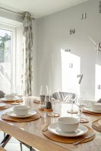 London & Forest - Theydon Bois