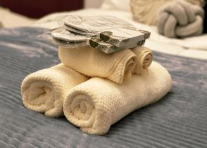 Cozy & Airy Suite near Venice Mall FREE Pool & Gym