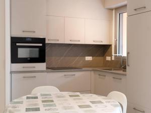 T2 Climatisé à La Favière avec Parking, Loggia et Proche Plages - FR-1-610-99