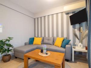 Corfiot Maisonette with shared Pool - Govino Bay