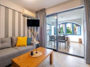 Corfiot Maisonette with shared Pool - Govino Bay