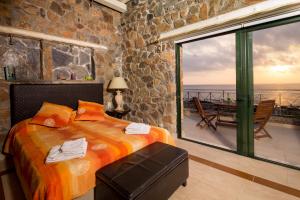 Seaview villa Amphitriti with Private Pool, 20 min from Elafonissi beach