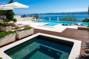 Seaview villa Agata with heated infinity pool