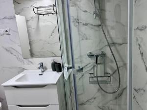 VER64 - Nuevo, Reformado 100, Terraza, Wifi, Playa a 600 metros, Centro a 300 metros