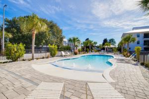 Paradise Getaway at 30A - 3BD & 3BA-4 Min Walk to beach - Pool - Gym