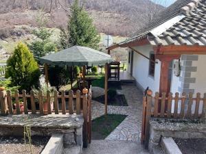Paja Guesthouse - Camping