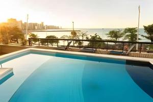 Hosts BR - Flat Frente Mar na Beira Mar