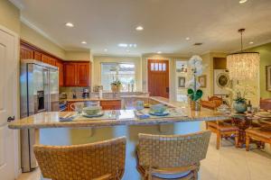 Luxury Oasis Palm Villas at Mauna Lani Beach Club