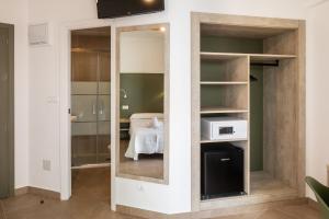 Superior Triple Room room in Hostal Alicante