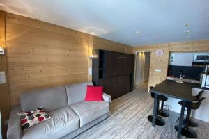 Appartements 06BR Beautiful renovated studio at the foot of the slopes : photos des chambres