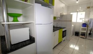 1014 - Apartamento no centro de Bombinhas