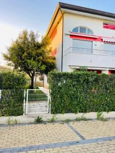 SUITE GARDEN-MARINA SVEVA - مارينا دي مونتينيرو