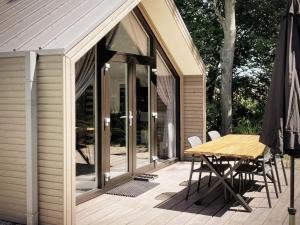 BEACHHOUSE VELUWEMEER in Strandnähe - mit extra großem Garten inkl Hallenbadnutzung