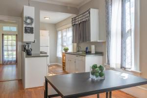 The Sunny Southern Manse Large Downtown Home