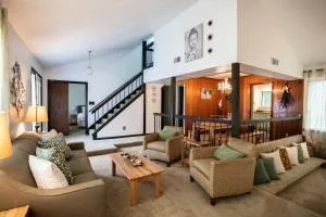 Near Hospital & Dining- Merry on Moorcroft - Ramer