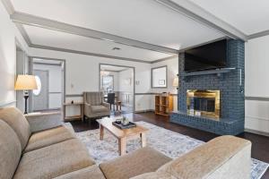 Midtown Fenced Yard & Patio- White Acres Retreat - 4hvězdičkové hotely ve městě Montgomery