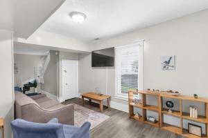 10 Mins to Legion Field- Ensley Highlands Hideaway