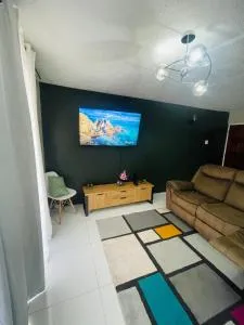 New Kingston Paradise - Half Way Tree