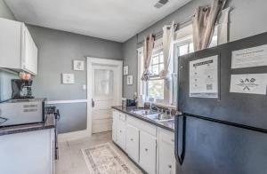 10 Min to U of Memphis-Rozelle Retreat Left Unit