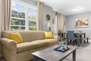 Near Hospital&Dining-Beds on Broadmoor- Both Units - Leeds