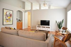 Artisans Retreat - Poolside Paradise Near Disney