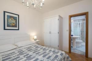 Holiday house with a swimming pool Sveta Nedilja, Hvar - 22136