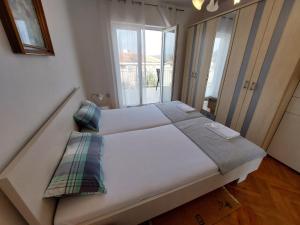 Apartments with a parking space nska, Krk - 22892