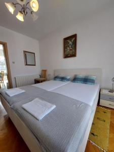 Apartments with a parking space nska, Krk - 22892