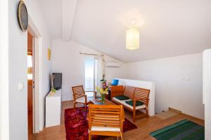 Apartments with parking space Rovanjska, Paklenica - 22989