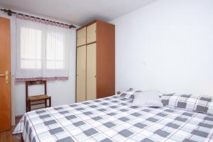 Apartments by the sea Drage, Biograd - 19189