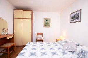 Apartments by the sea Drage, Biograd - 19189