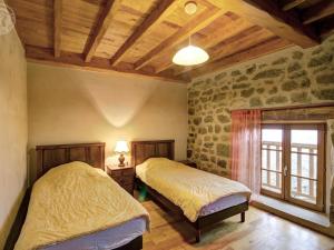 Maisons de vacances Gite Saint-Jean-Soleymieux, 4 pieces, 6 personnes - FR-1-496-205 : photos des chambres