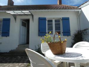 Maisons de vacances Maison calme a Notre-Dame-de-Monts, 400m plage, animaux admis - FR-1-540-284 : photos des chambres