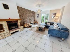 Maisons de vacances Maison a 500m de la plage avec jardin, 4 chambres, Wi-Fi et parking - 8 couchages - FR-1-361-539 : photos des chambres