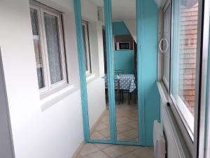 Charmant 2 pièces rénové près de la plage avec parking - FR-1-712-77