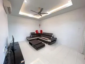 Semi D​ with modern stay - Kampung Gurun