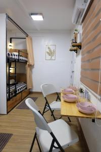 Danis House Pod Coron