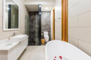 NiNa COASTART HỒ TRÀM