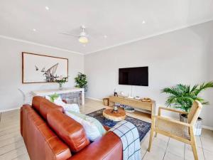 Sea La Vie + Inverter+Parking