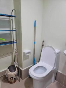 ZackG Serene Homestay at Brenthill 406