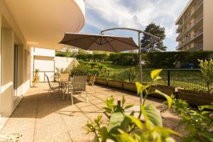 Logement avec grande terrasse.