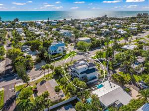 Annabella By The Sea