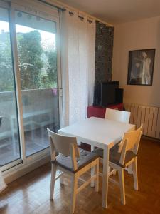Appartements Tout confort : photos des chambres
