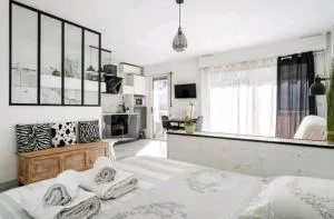 Design loft Studio climatisé parking et piscine - 瓦洛里 Design loft Studio climatisé parking et piscine - 瓦洛里